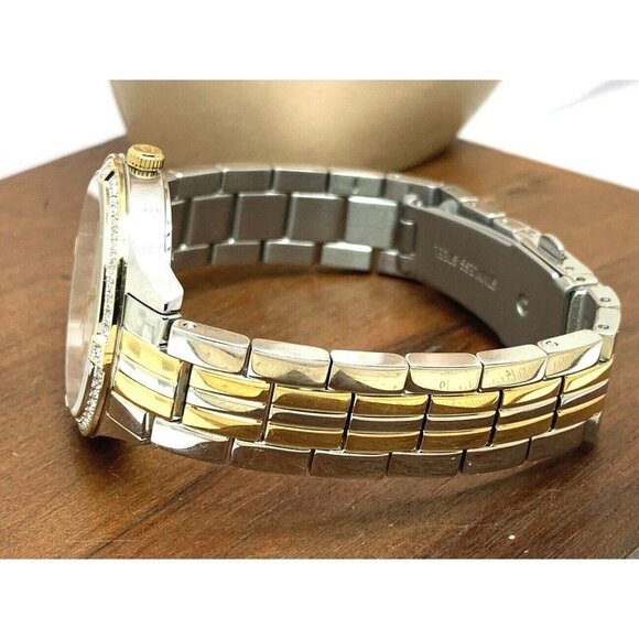 Bulova Women's Watch 98L273 Mother of Pearl Dial Two Tone Steel 32mm - Picture 9 of 13